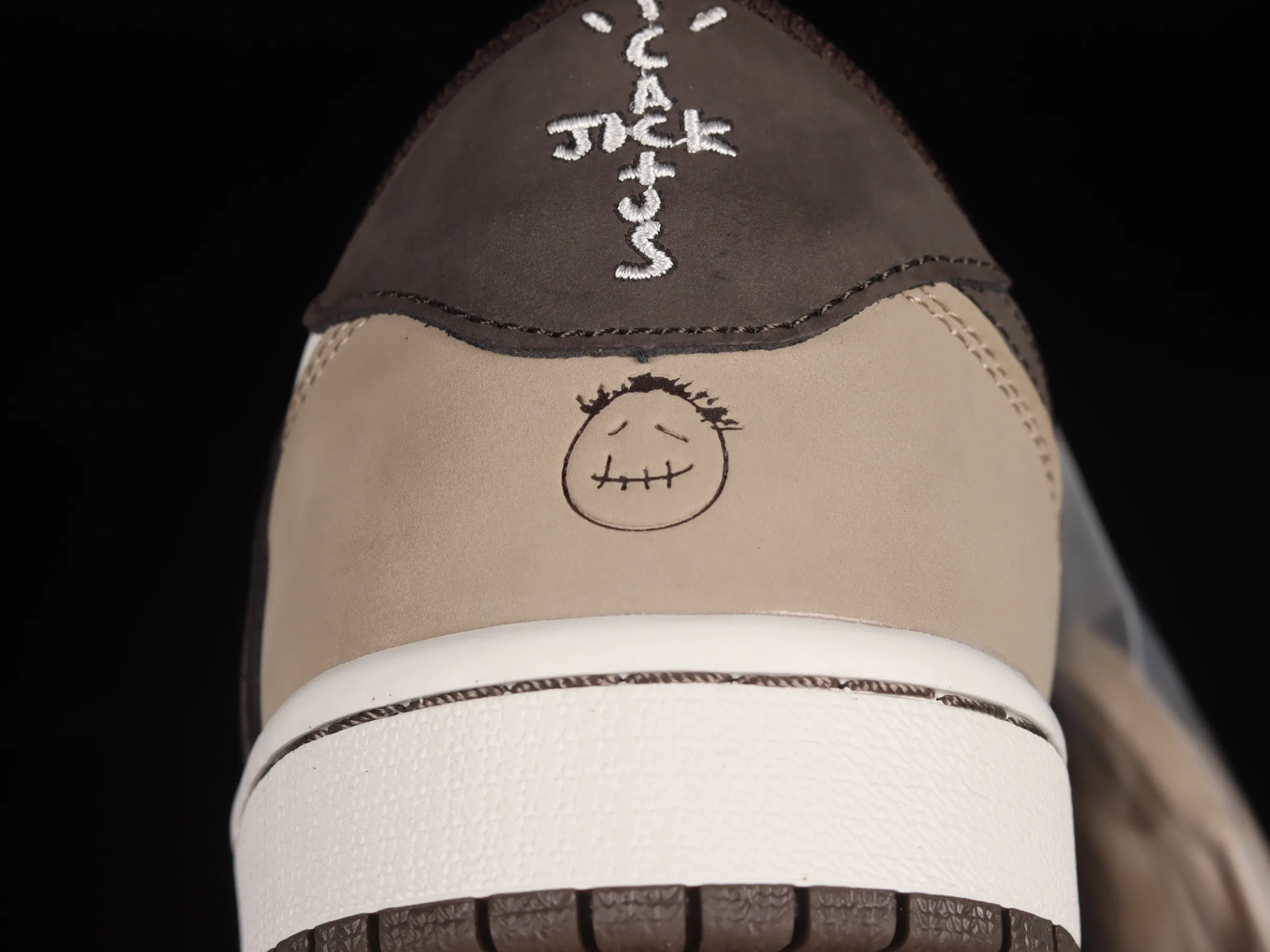 All Categories Air Jordan Jordan Series Basketball Shoes Air Jordan 1 Low Travis Scott x Air Jordan 1 Low OG AJ1 Joe 1 Reversed Overhook Joint Style Casual Sports Basketball Shoes DM7866-886